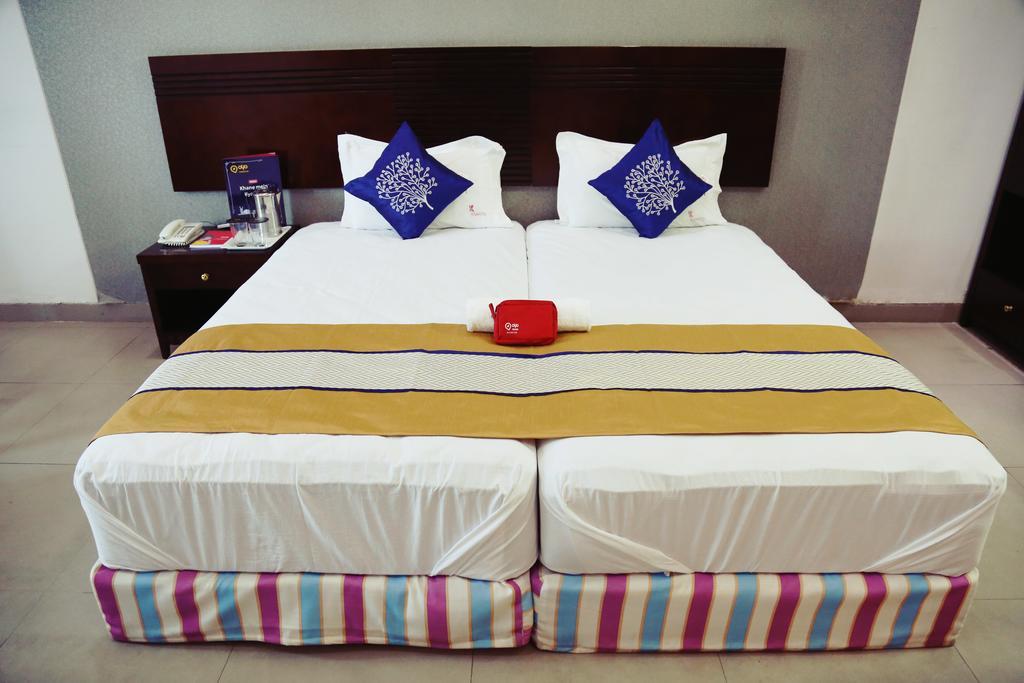 Oyo 710 Hotel Kshitij Пюн Екстериор снимка