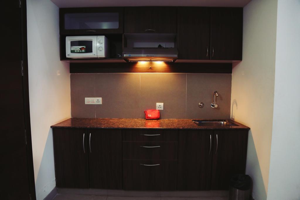 Oyo 710 Hotel Kshitij Пюн Екстериор снимка